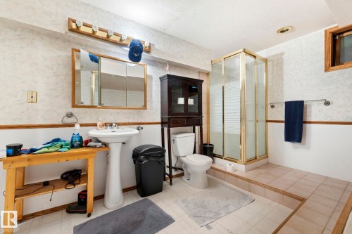 2 Lauriston Place, St. Albert, AB 