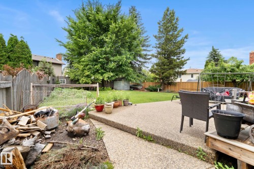 2 Lauriston Place, St. Albert, AB 
