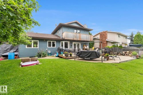 2 Lauriston Place, St. Albert, AB 