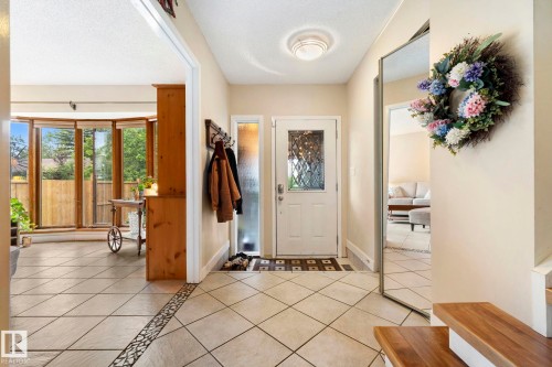 2 Lauriston Place, St. Albert, AB 