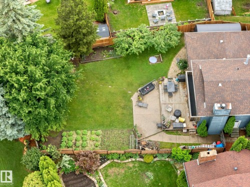2 Lauriston Place, St. Albert, AB 