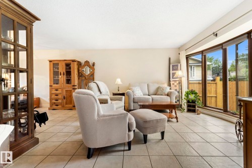 2 Lauriston Place, St. Albert, AB 