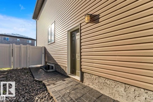 16756 60 Street Nw, Edmonton, AB 