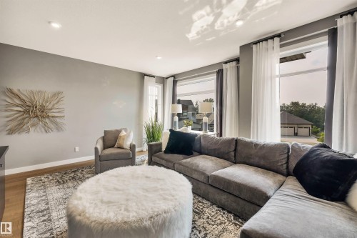 5530 Chegwin Point(E), Edmonton, AB 