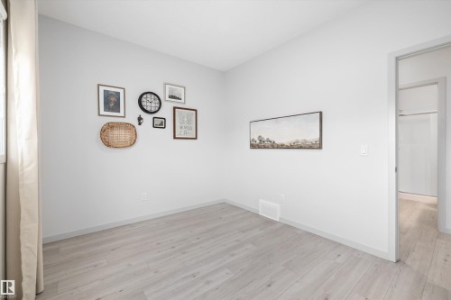 17431 7 Street, Edmonton, AB 
