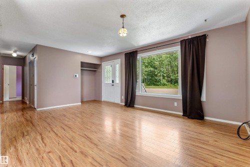 5212 46 Street, Wabamun, AB 