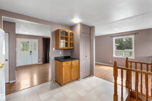 5212 46 Street, Wabamun, AB 