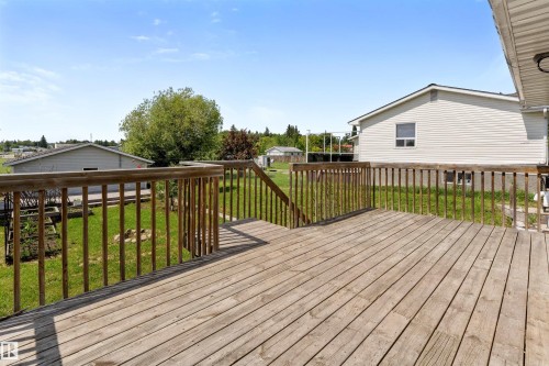 5212 46 Street, Wabamun, AB 