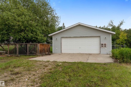 5212 46 Street, Wabamun, AB 