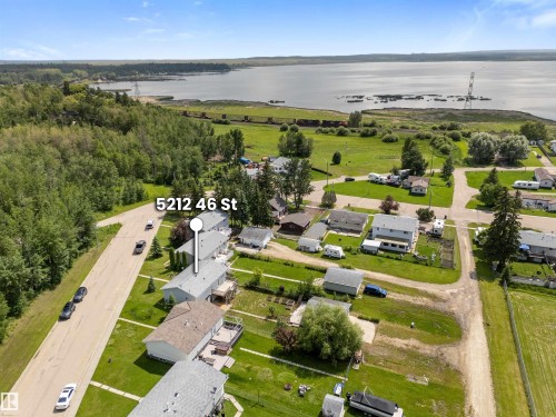 5212 46 Street, Wabamun, AB 