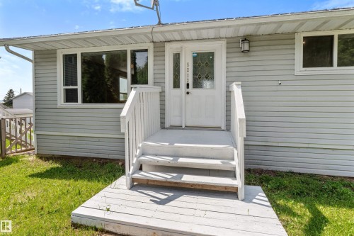 5212 46 Street, Wabamun, AB 