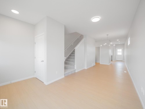 326 172 Avenue, Edmonton, AB - Indoor Photo Showing Other Room