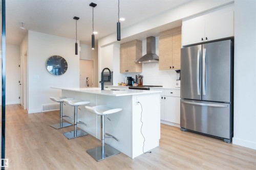 1091 Eaton Road, Edmonton, AB 