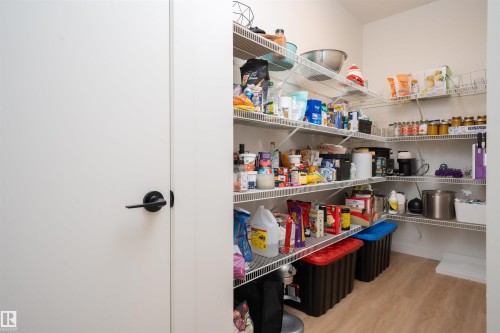 1091 Eaton Road, Edmonton, AB 