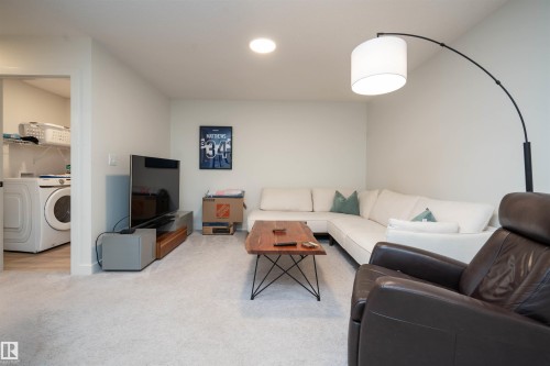 1091 Eaton Road, Edmonton, AB 