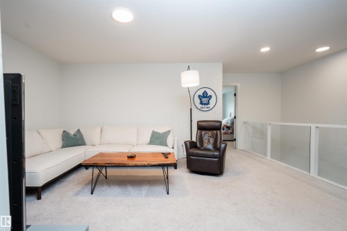 1091 Eaton Road, Edmonton, AB 