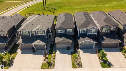 1091 Eaton Road, Edmonton, AB 
