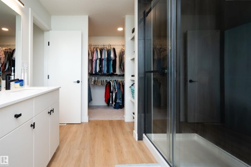 1091 Eaton Road, Edmonton, AB 