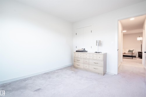 1091 Eaton Road, Edmonton, AB 