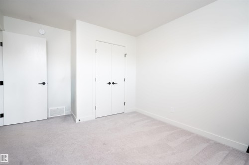 1091 Eaton Road, Edmonton, AB 