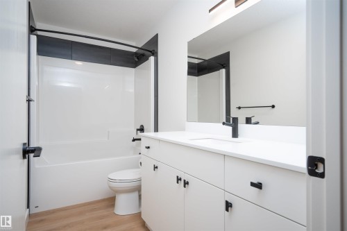 1091 Eaton Road, Edmonton, AB 