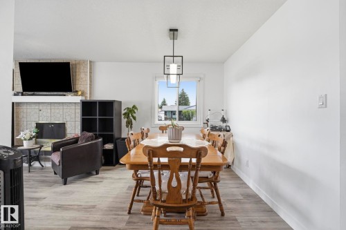 12303 152C Avenue, Edmonton, AB 