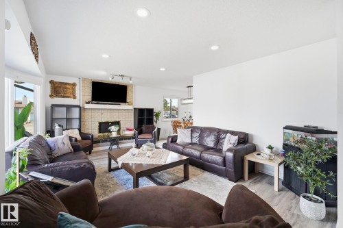 12303 152C Avenue, Edmonton, AB 
