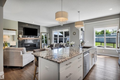 1239 Daniels Crescent, Edmonton, AB 