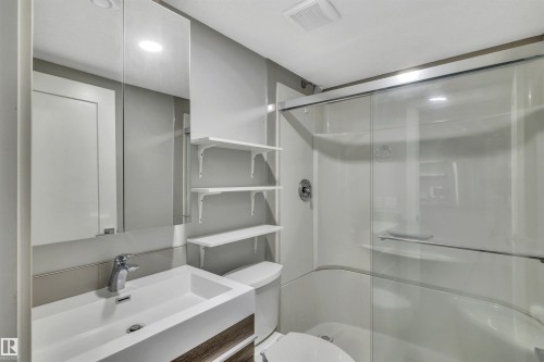 1939 79 Street, Edmonton, AB 