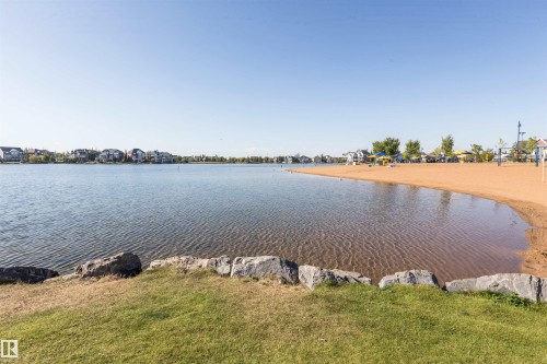 1939 79 Street, Edmonton, AB 