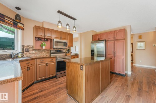 1004 110B Street, Edmonton, AB 