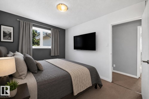 261 Callingwood Two Nw, Edmonton, AB - Indoor Photo Showing Bedroom