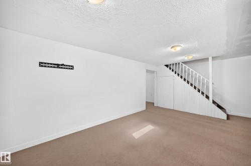 261 Callingwood Two Nw, Edmonton, AB - Indoor Photo Showing Other Room