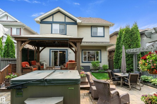 Back house - 1097 Armitage Crescent, Edmonton, AB 
