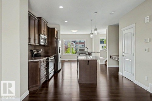 2 Simmonds Place, Leduc, AB - Indoor Photo Showing Kitchen