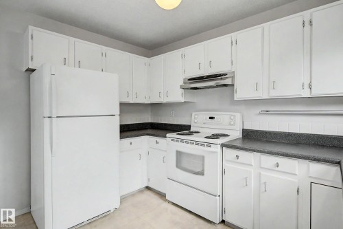10211 171A Avenue, Edmonton, AB 