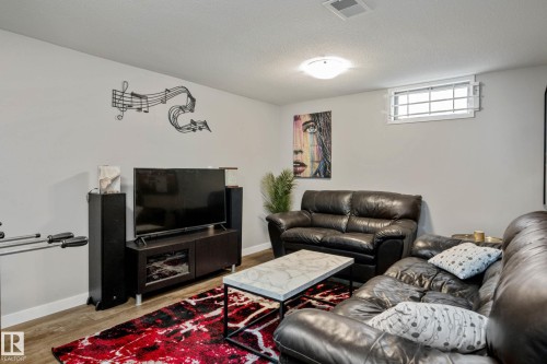 13411 131 Street, Edmonton, AB 