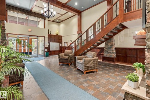 401 1589 Glastonbury Boulevard, Edmonton, AB - Indoor Photo Showing Other Room