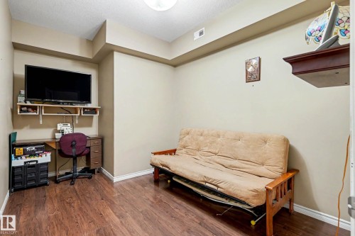 401 1589 Glastonbury Boulevard, Edmonton, AB - Indoor