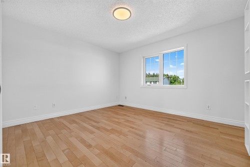 13449 33 Street, Edmonton, AB 