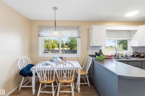 Dining area - 8819 29 Avenue, Edmonton, AB 