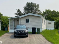 15 Cliff Crescent  Edmonton, AB T6P 1B6