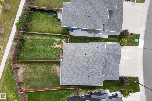 Image quality insufficient for description - 5129 Lark Crescent, Edmonton, AB 
