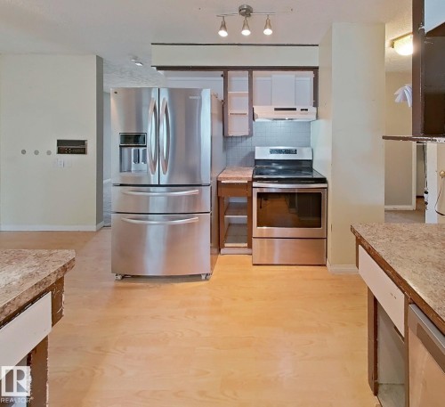 122 Harrison Drive, Edmonton, AB 
