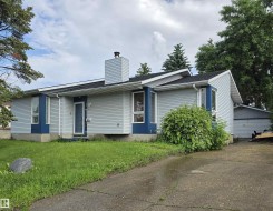122 HARRISON Drive  Edmonton, AB T5A 2R4