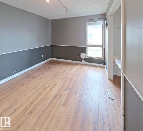 122 Harrison Drive, Edmonton, AB 