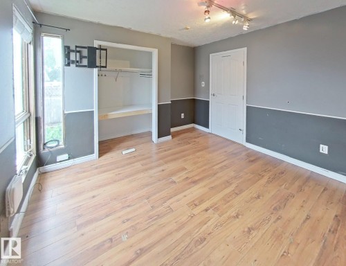 122 Harrison Drive, Edmonton, AB 