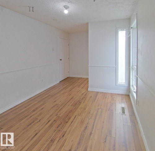122 Harrison Drive, Edmonton, AB 