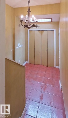 122 Harrison Drive, Edmonton, AB 