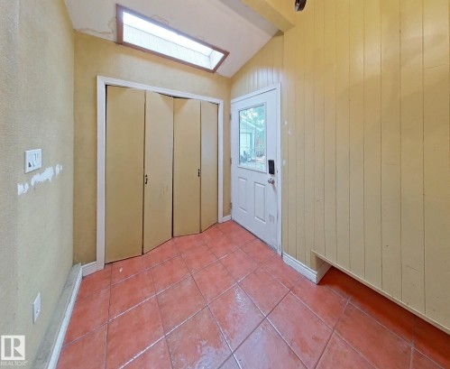 122 Harrison Drive, Edmonton, AB 